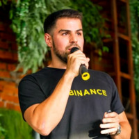 Diego González 龚子龙