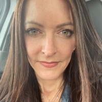 Lora Sisson