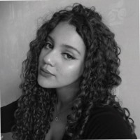 Maria Eduarda Oliveira