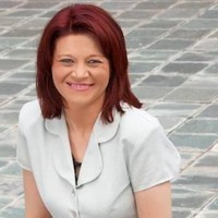 Tami Carr