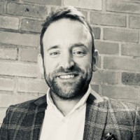 Adam Paget, Mba