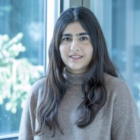 Sara Ghaderahmadi , Eit
