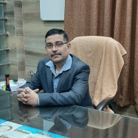 Dr M M Gupta