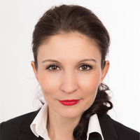 Dr. Krisztina Schmitz-Grosz, Mba