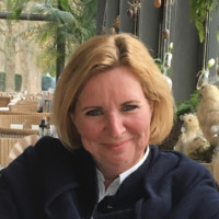 Meta van der Woude, MD PhD