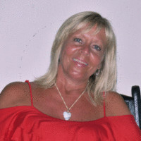 Angela Breeze