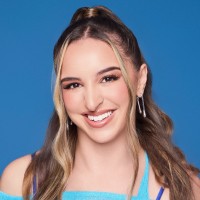 Ava De Leon