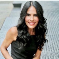 Robyn Eckhaus, ESQ.