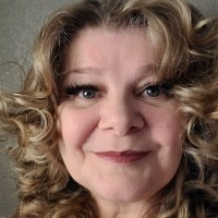 Connie Thomas