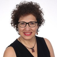 Linda Valencia, Lmt