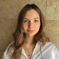 Victoria Leis