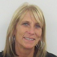 Roxanne Stone