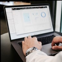 Aaron Jonathan Digital Marketer