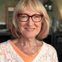Diana Devlin