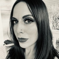 Amanda Currier