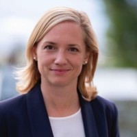 Esther Keller
