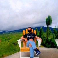 Iris Intong
