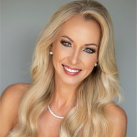 Deanne Brink