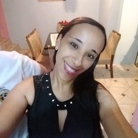 Thaís R.