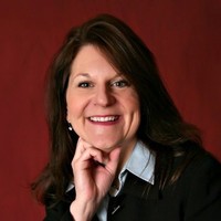 Laura Mccartney, Cmb
