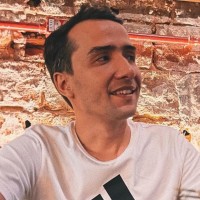 Hugo S.