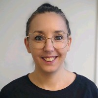 Laura DIENE