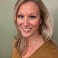 Holly Gross