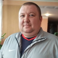 Максим Бабак