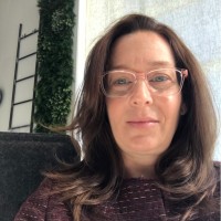 Angela Crute