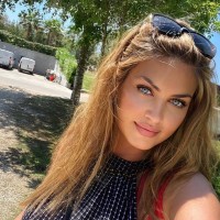 Яна Леонова