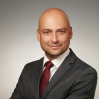 Sylwester Dąbrowski (International MBA)