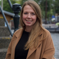 Nadine Lodder