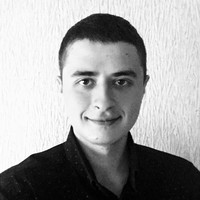 Роман Лазарев