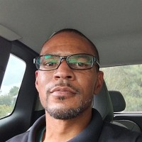 Raymond Graves