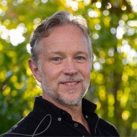 Mikael N.