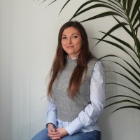 Ester Puzzangaro