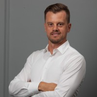 Tilen Šarlah, MBA