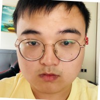 Tom su