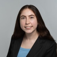 Chloe Bril, Cpa