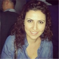 Esra ÖZ