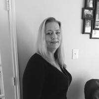 Tracy Groves