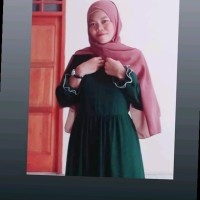 Susi Lowati