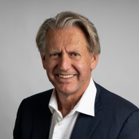 Bob East