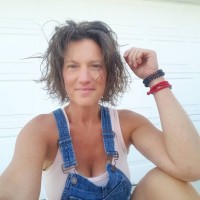 Nicki Bradley