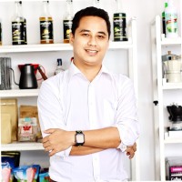 Vaster Naing