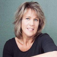 Lora Wright
