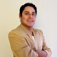 Mag. Bruno Salas Laos