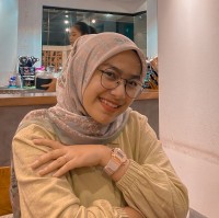 Yolla Tiara Islami