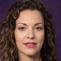 Julia Santos