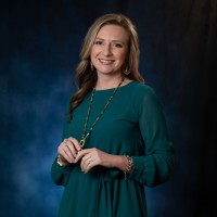 Amanda Obenchain, Cam